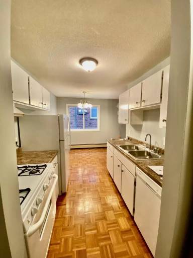 Main picture of 333 8th St SE