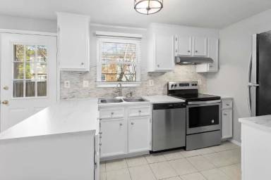 Main picture of 7802 Epsilon Dr