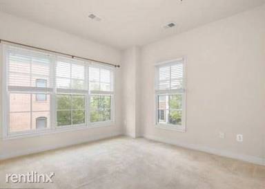 Main picture of 4328 Kennedy St