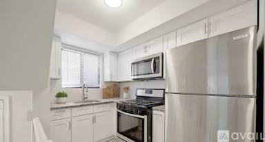 Main picture of 20 Davis Ct
