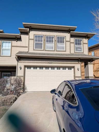 Main picture of 2005 E Stoneleigh Dr