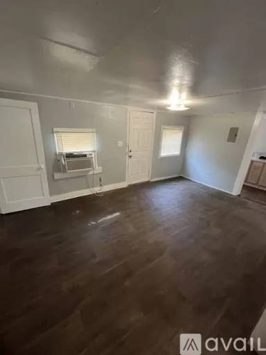 Main picture of 255 E Lambert St