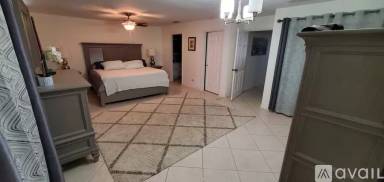 Main picture of 452 Hippel St