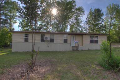 Main picture of 15 Genoa Park Lot 15