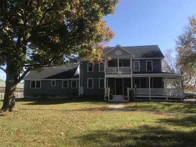 Main picture of 132 Middle Street - 4