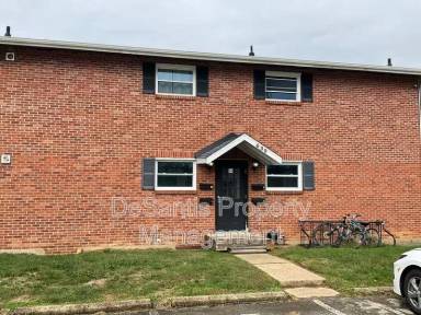 Main picture of 639 Russian St