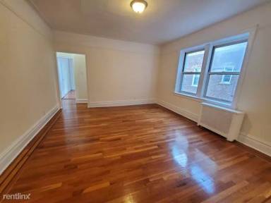 Main picture of 7754 Austin St