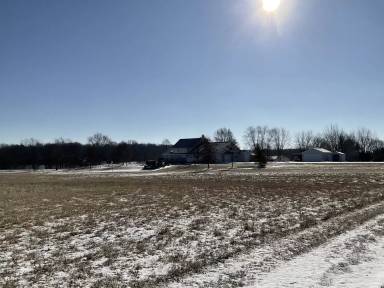 Main picture of 10421 W Yoder Rd