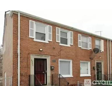 Main picture of 6225 S Indiana Ave