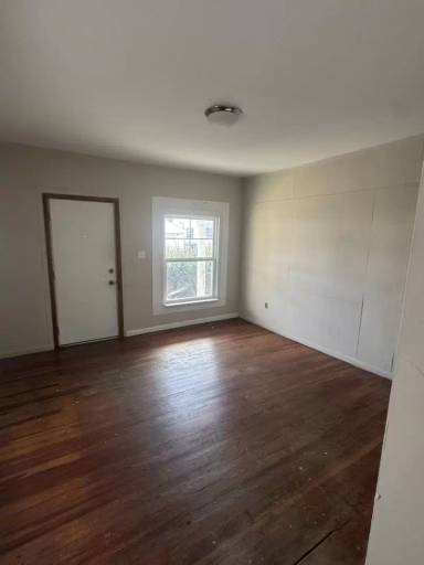 Main picture of 263 S Hedges St