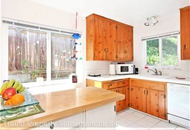 Main picture of 2960 Kobe Dr