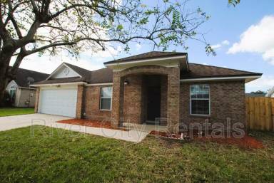 Main picture of 7618 Dover Cliff Dr S