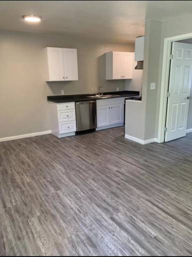 Main picture of 207 E Hurd St