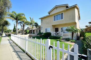 Main picture of 4336 W 171st St