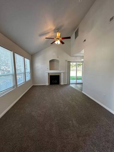 Main picture of 2040 Lexis Ln