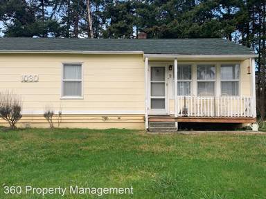 Main picture of 1001 NW Crosby Ave