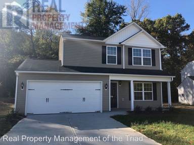 Main picture of 176 Konnoak Village Cir