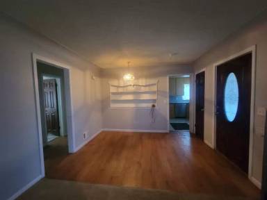 Main picture of 832 Hanover St