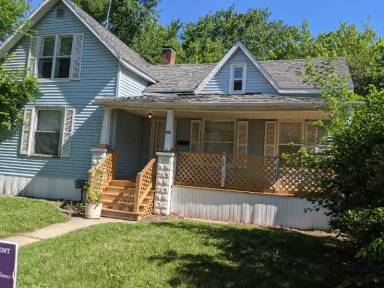 Main picture of 1908 State St