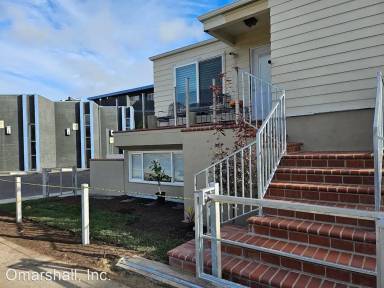 Main picture of 572 El Camino Real