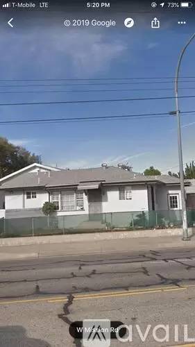 Main picture of 1221 W Mission Rd