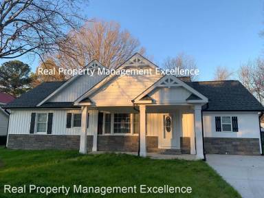 Main picture of 206 W 2nd St