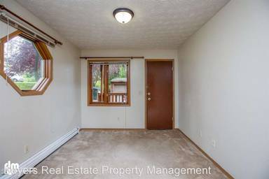 Main picture of 301 Krane Dr