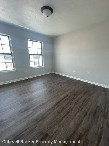 Main picture of 680 Smithfield Ave
