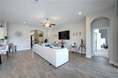 Main picture of 213 Blue Waterleaf Ln