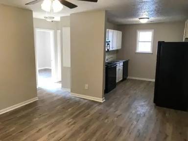 Main picture of 428 Broadway