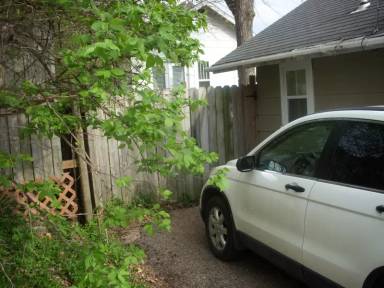 Main picture of 201 N Locust Ave