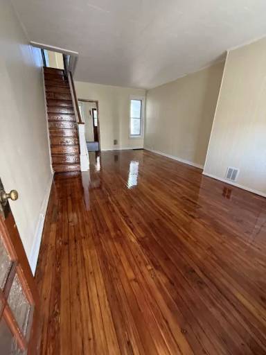 Main picture of 2528 S 63rd St