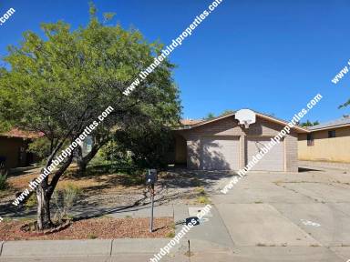 Main picture of 8301 Krim Dr NE