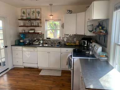 Main picture of 504 W Daws St
