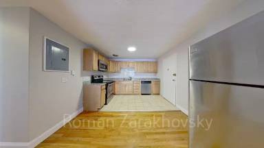 Main picture of 226 Babcock St