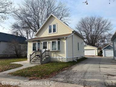 Main picture of 1229 S 86th St