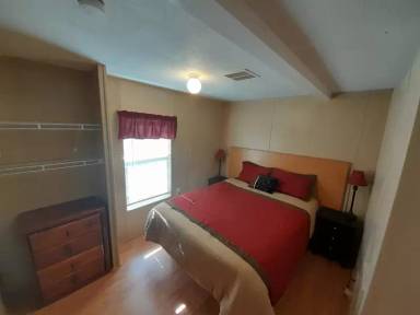 Main picture of 10283 McKenzie