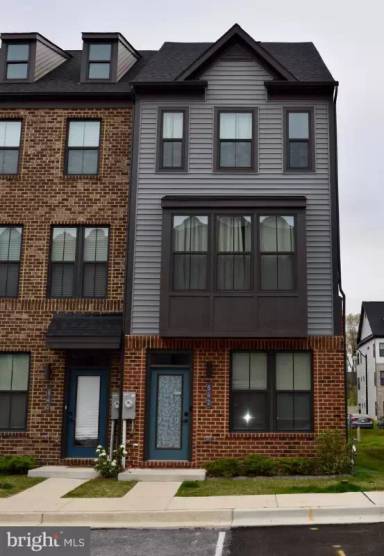 Main picture of 542 Levanna Ln