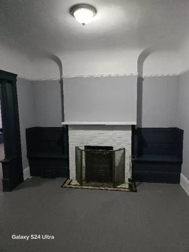 Main picture of 1380 E 85th St