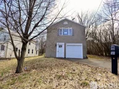 Main picture of 42 Eastview St