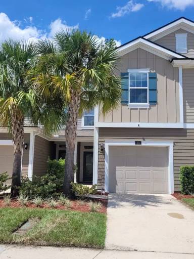 Main picture of 24 Bush Pl