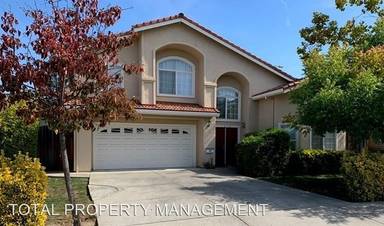 Main picture of 1910 White Oaks Rd