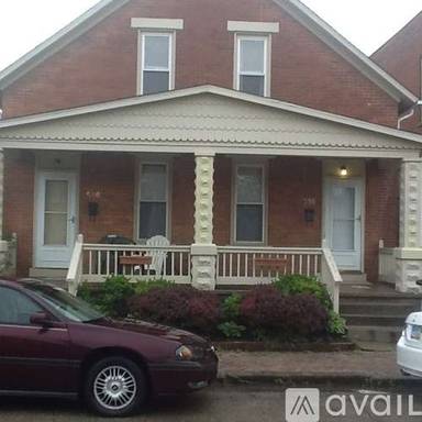Main picture of 504 Elsmere St