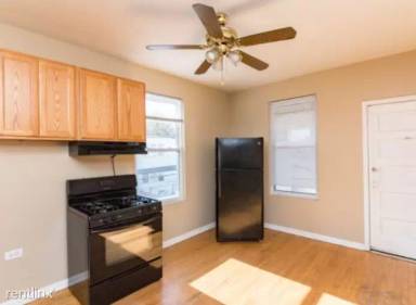 Main picture of 2614 N Springfield Ave