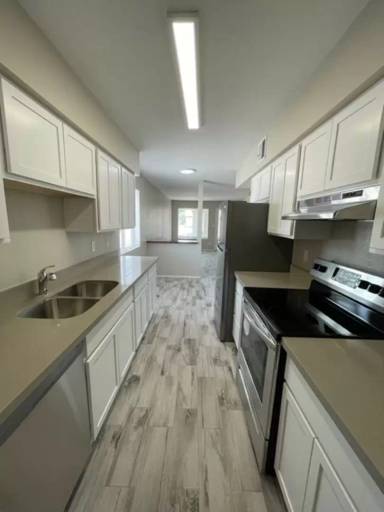 Main picture of 115 W Inglewood St