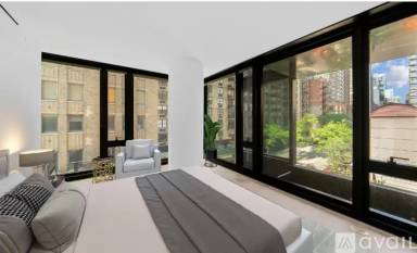 Main picture of 686 1st Ave