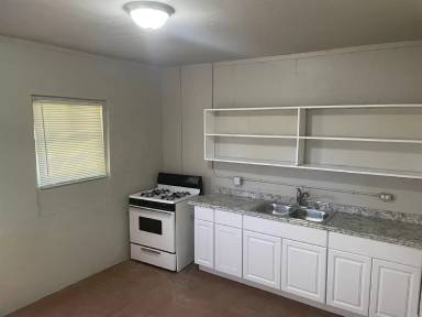 Main picture of 1007 El Paso St