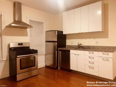 Main picture of 19 Eastman St