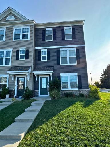 Main picture of 1853 Sag Harbor Ln