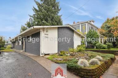Main picture of 3442 SE 8th Ave